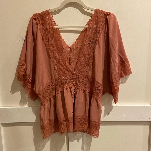 Zenobia Tops - Plus size lace trim top